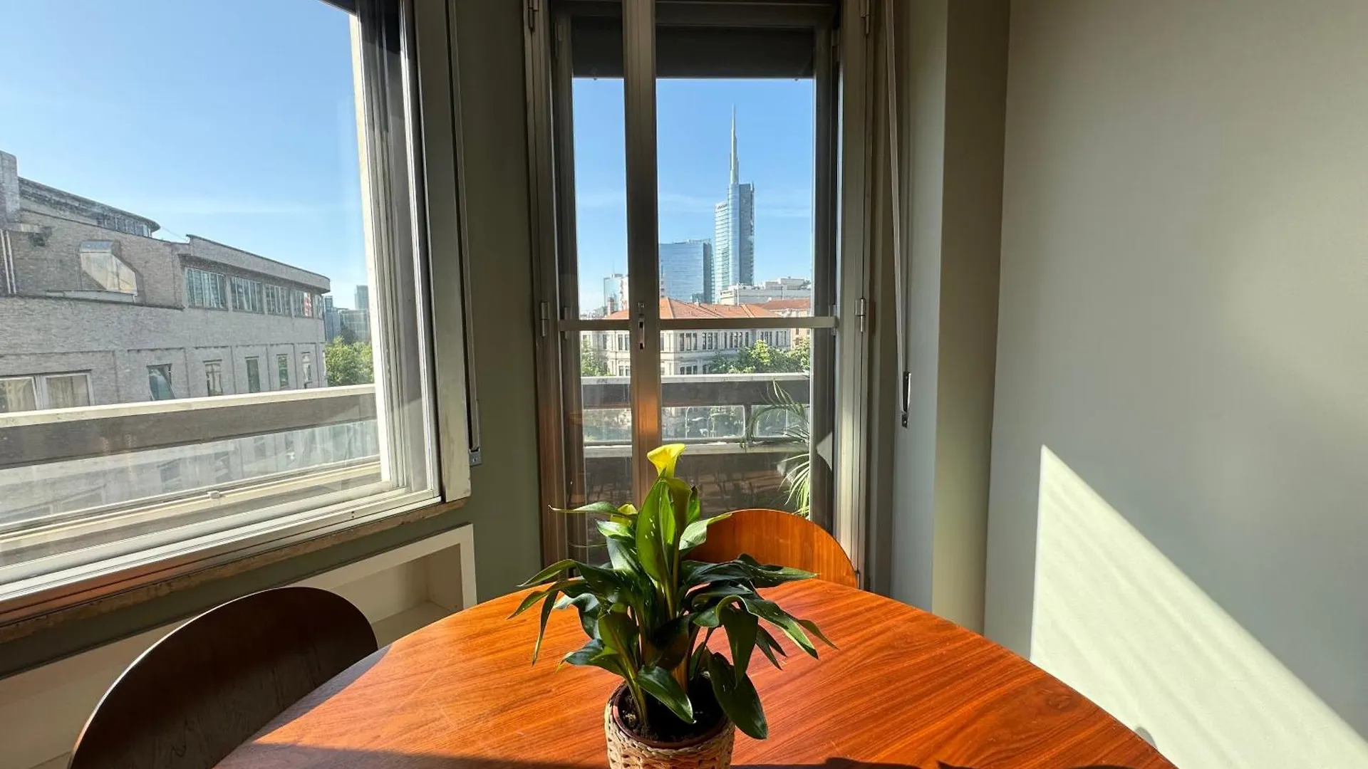 Urban Jungle 3 - Porta Nuova Apartment Milan